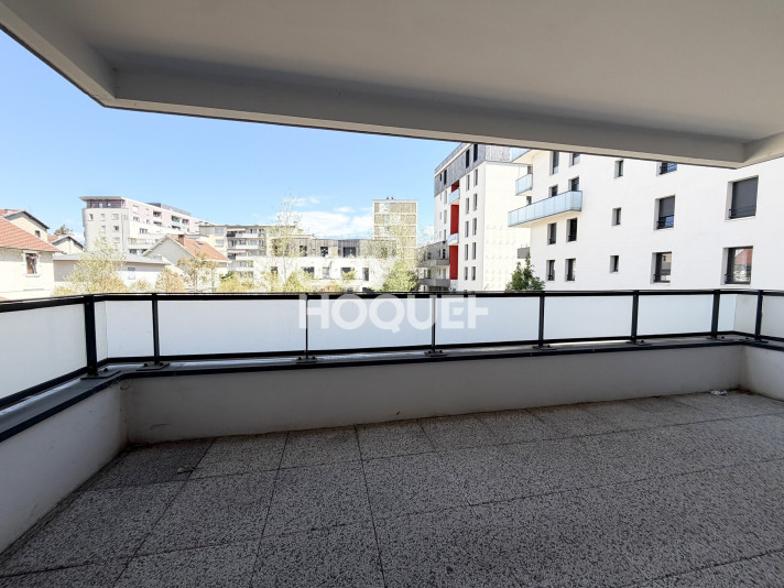 Voir la photo 1/12 du type apartment à Grenoble